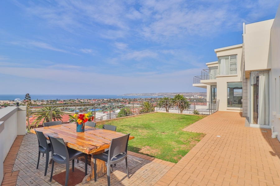 4 Bedroom Property for Sale in Hartenbos Heuwels Western Cape